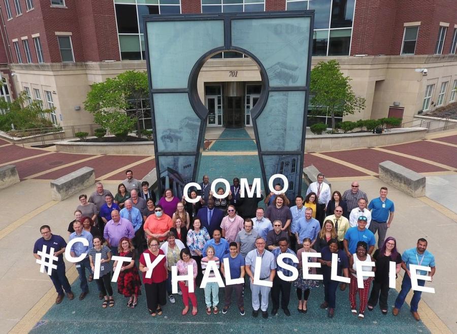 CoMo City Hall Selfie