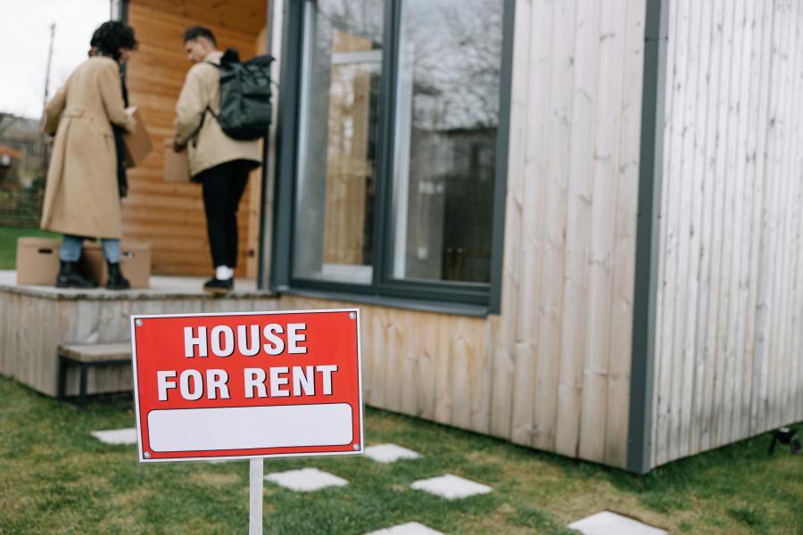 House for rent sign on front yard